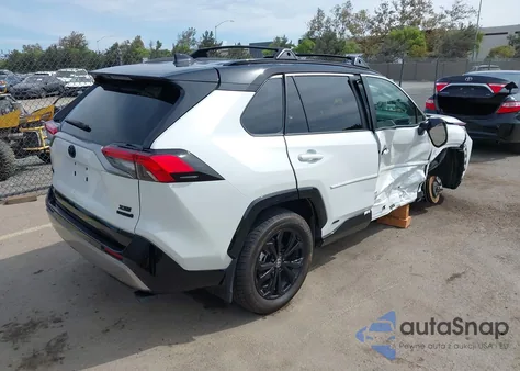 2024 Toyota Rav4 Hybrid Xse z USA, uszkodzony, nr VIN 4T3E6RFV4RU152027